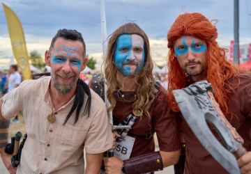 Unser Siegerteam, als Wikinger verkleidet, posen für die Kamera
