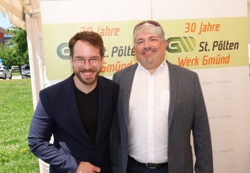 Prokurist und Geschäftsfeldleiter Mario Schuh gemeinsam mit Andreas Onea