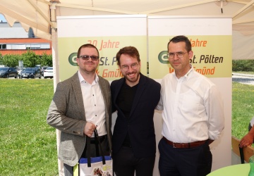 Geschäftsführer Mag. (FH) Michael Wölfl, MSc gemeinsam mit Andreas Onea und  unserem Geschäftsfeldleiter Textil  Marius Cerep.