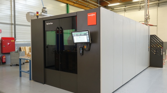 Foto der neuen Laseranlage